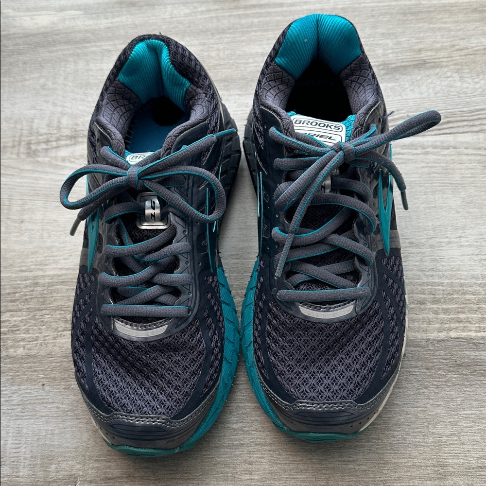 Brooks Aeriel 16 DNA Size 6.5 Blue